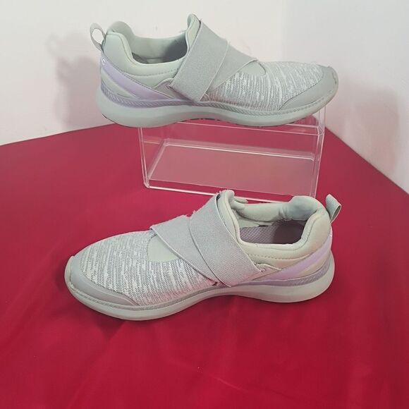 Vionic Woman's SZ 6 Pro  Marlene Adjustable Strap Sneaker, Gray/Purple - Picture 2 of 8